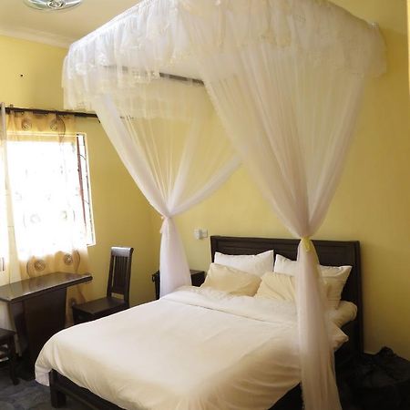 Basecha Garden Lodge Moshi Ngoại thất bức ảnh